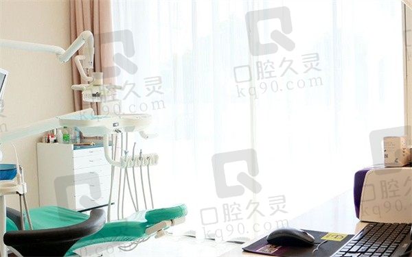 华美口腔仪器