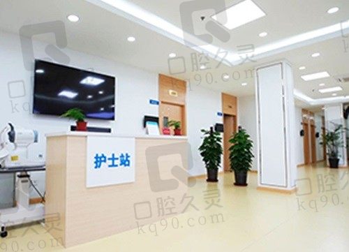 上海和平眼科医院地址在虹口区伊敏河路，是医生实力强的民办医院