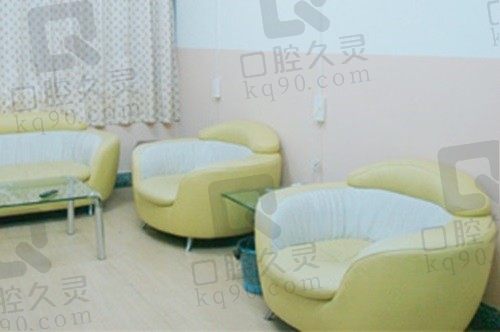 厦门眼科中心 候诊区