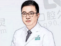 深圳种植牙医生周炜坐诊深圳美莱口腔,技术出色口碑赞可在线预约