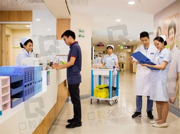 江门爱尔新希望眼科医院收费高吗?不高,医生的技术和医院的服务值这个价