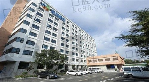 别管兰州普瑞眼科医院是公立还是私立,只要正规医生技术好收费不高才是王道