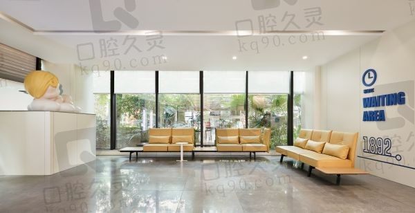 上官文松做的长曲线下颌骨形态自然曲线美观，上官文松具备磨骨资质技术可靠