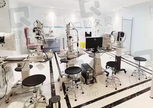 长春麦迪格眼科门诊检查室