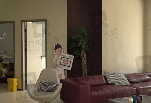 颍州郭丽口腔门诊部医生介绍