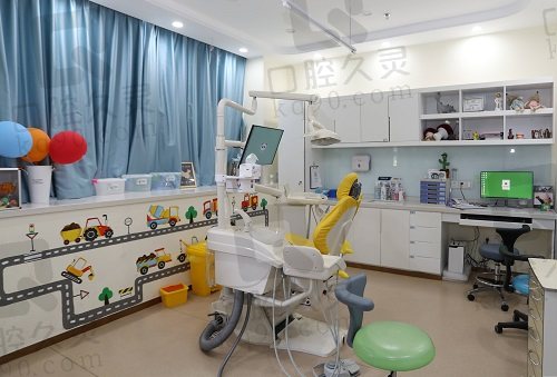 福州维乐口腔医院诊疗室