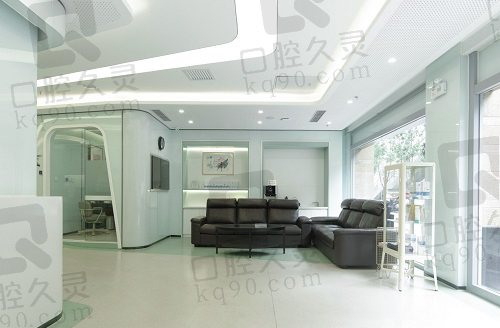 正畸医生张栋梁个人资料简介