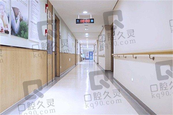 福州爱尔眼科医院白内障手术价格表
