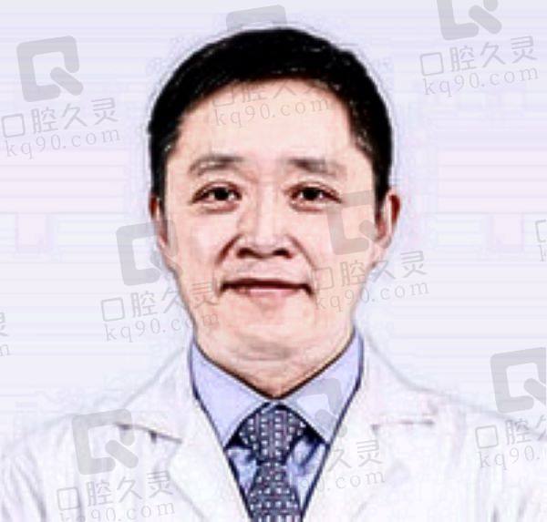 同 仁医院翟长斌做手术咋样