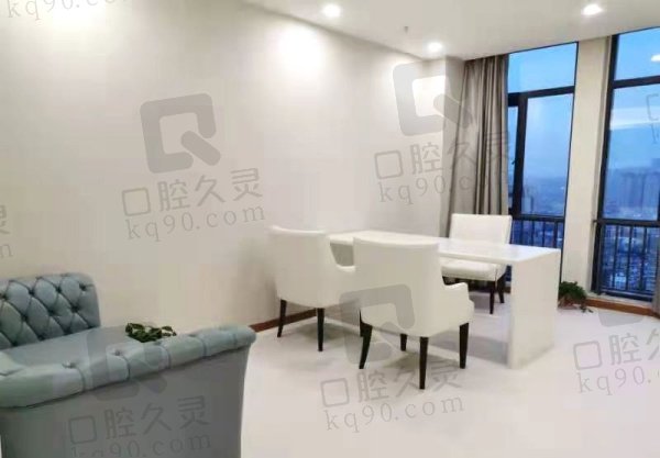 成都張航醫(yī)生簡(jiǎn)介
