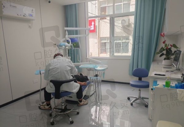 陇南中舰口腔医生技术扎实服务贴心