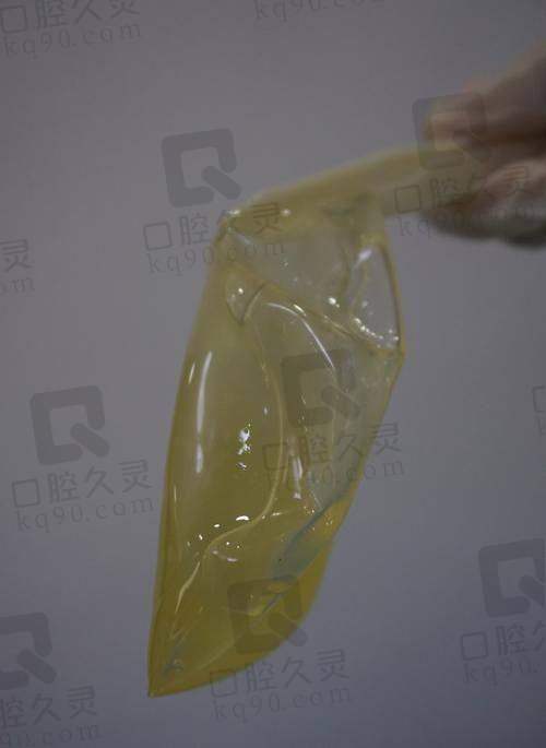 广州壹加壹美容医院项美连胸部假体取出案例分析，价格9750元，真实效果与医生团队介绍