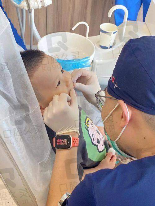 湛江柏乐口腔美氟乐儿童涂氟30元起，赠送儿童矫正检查1次，童趣诊疗让孩子爱上看牙！