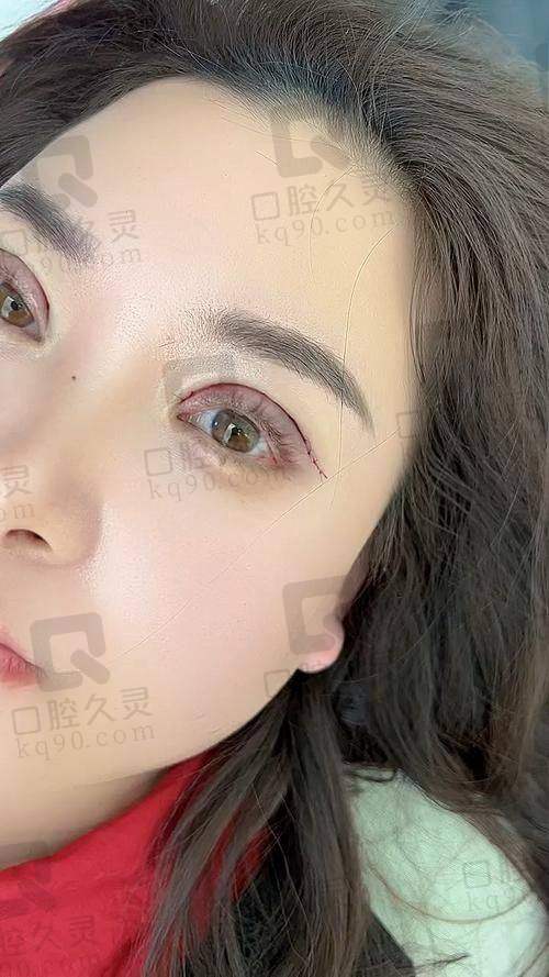 谢峰医生：创新方案与真诚服务的践行者