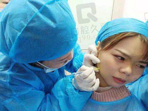 4、郑州美时美刻殷金金医生社会职称