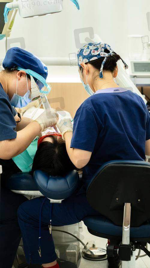 上海鼎植医生张永新种植牙实例